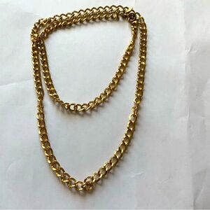 Sarah Coventry gold chain vintage necklace